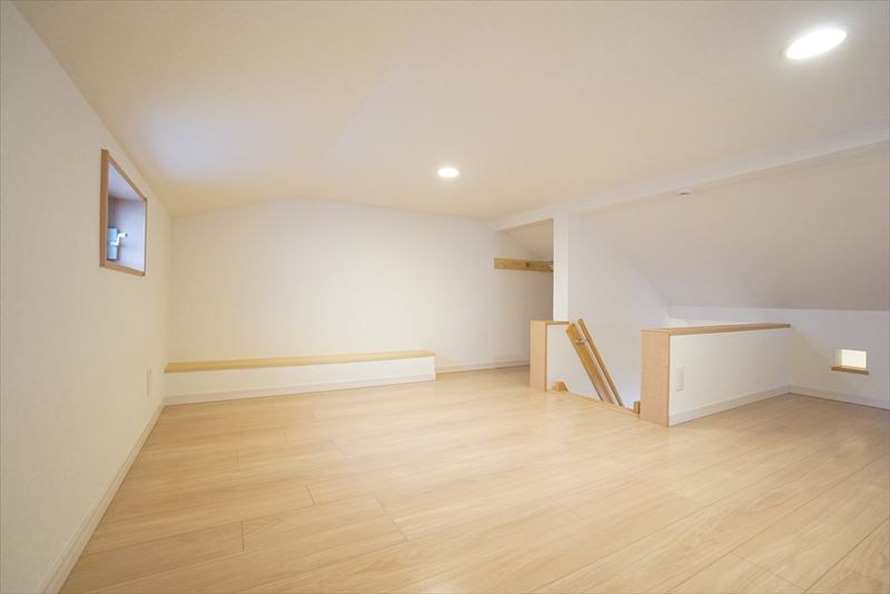 プロースト 秘密基地みたいにもお部屋みたいにも！