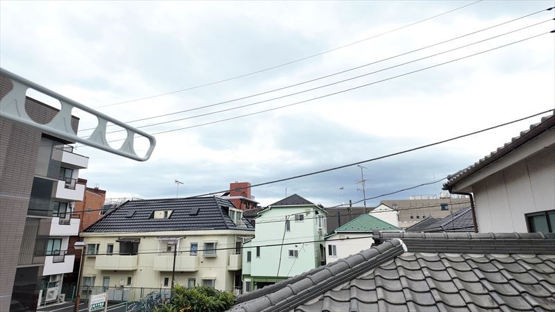 ハーモニー 外壁に物干しフック