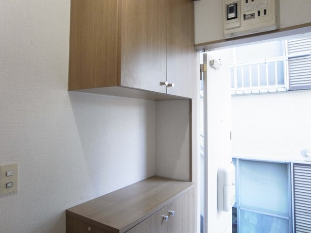 プレステージ駒沢 シューズボックス　玄関ホール