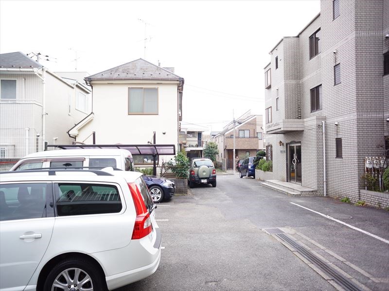 サンハニー駒沢 駐車場あります
