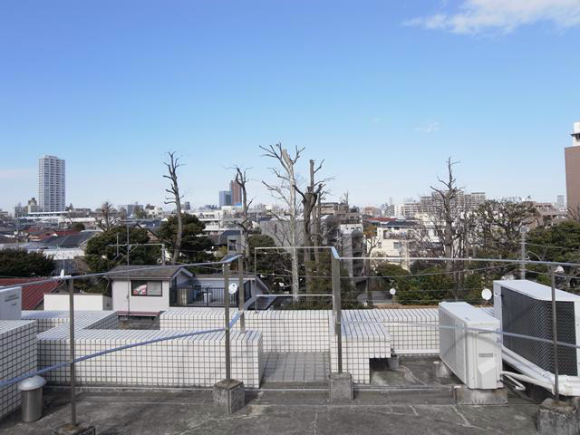 コーナーズ 屋上からの気持ちのよい景色。
