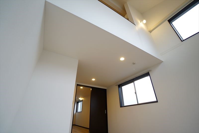 グランズ三軒茶屋 白いクロスが明るい！