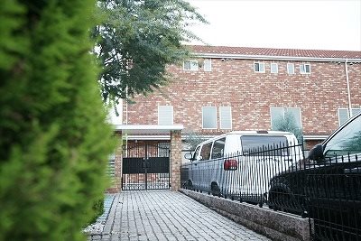 ブリックハウス等々力 アプローチはこちら！駐車場あり！