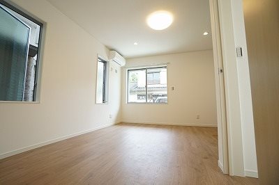 恵比寿2丁目ハイスペックアパート 採光窓がうれしいお部屋