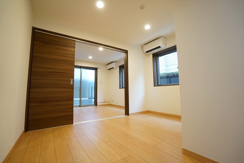 ブラン目黒 角部屋採光窓多し