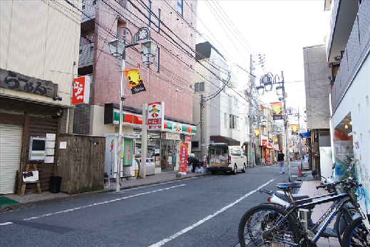 グリーンフラット初台 ﾌｧﾐﾘｰﾏｰﾄ 幡ヶ谷本町店