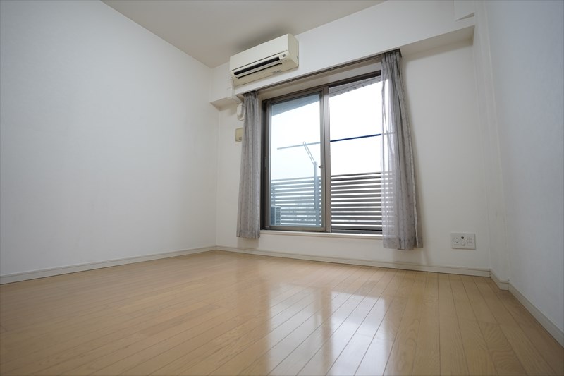 ユニロイヤル西早稲田 南東向きの明るいお部屋！