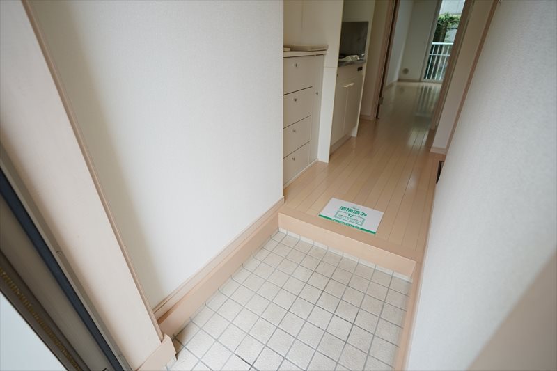 エクリュハウス 玄関