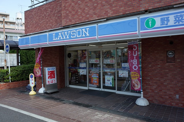 エクリュハウス ﾛｰｿﾝ 弦巻二丁目店