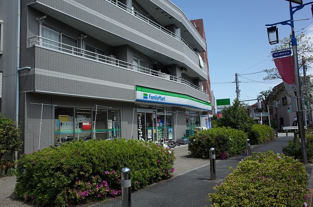 エクリュハウス ﾌｧﾐﾘｰﾏｰﾄ 弦巻一丁目店