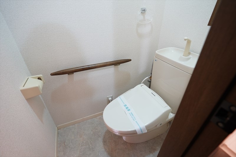 小林方 ウォシュレット付き！