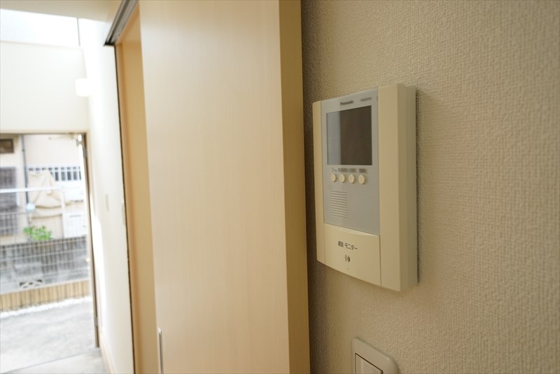ハルモニア TVモニター付きオートロック。安心ですね