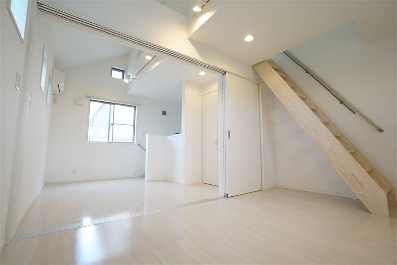 アマランタイン中目黒 広い洋室。２部屋つなげることも出来ます