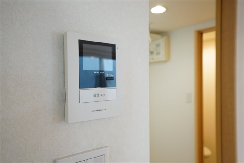 プロースト ＴＶモニター付きオートロックでセキュリティ安心！