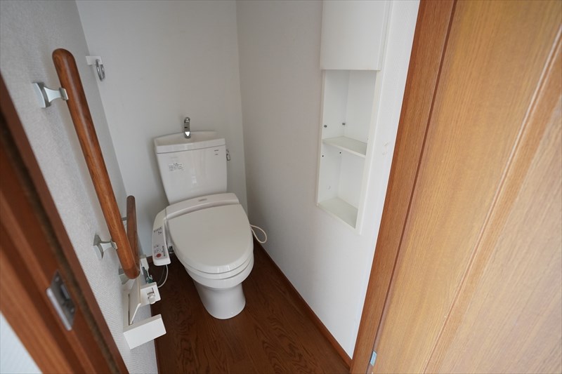 ポルタ上馬 ウォシュレット付きのトイレです