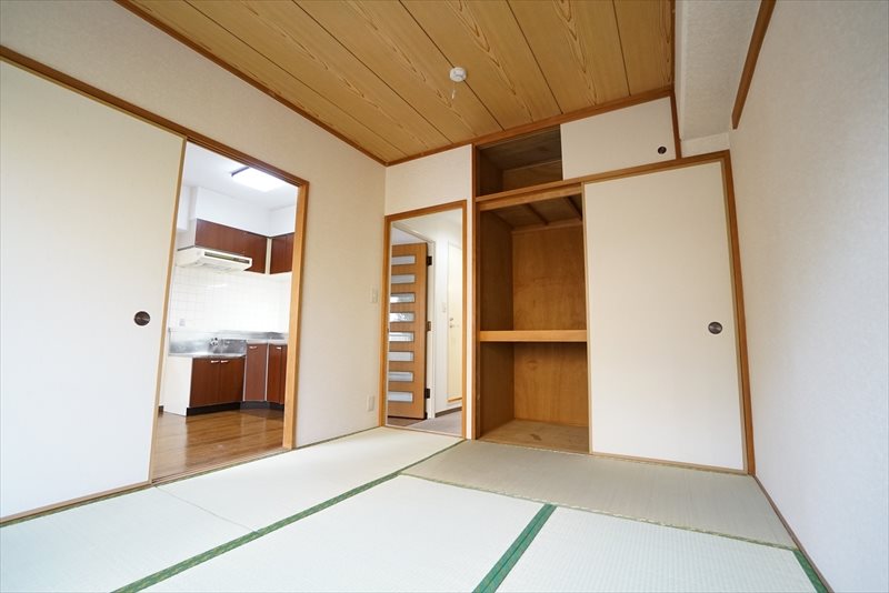 パレス竹山 大きな押入れが嬉しい！