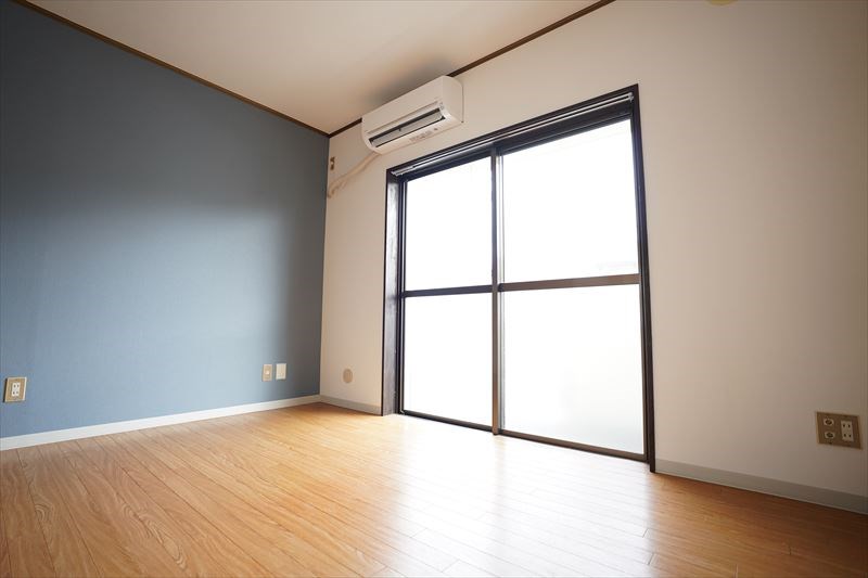 エーデルハイム藤生 南向きでとても日当り良好なお部屋だよ。