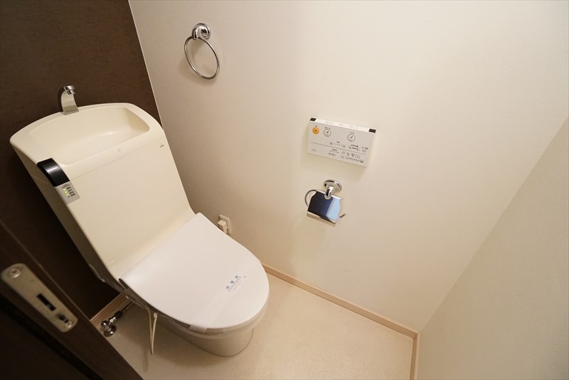 ラカーサ代田 ウォシュレット付きのトイレです