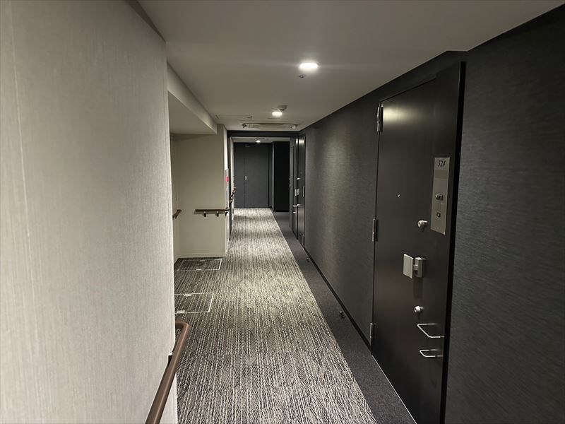 シティタワー大井町 高級ホテルのような廊下　安心感がありますね