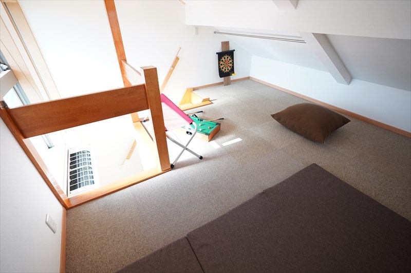 アトレ駒沢 吹抜けを利用した採光窓が良い！