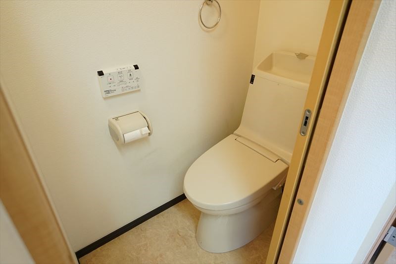 アピチェ洗足 ウォシュレット付きのトイレです