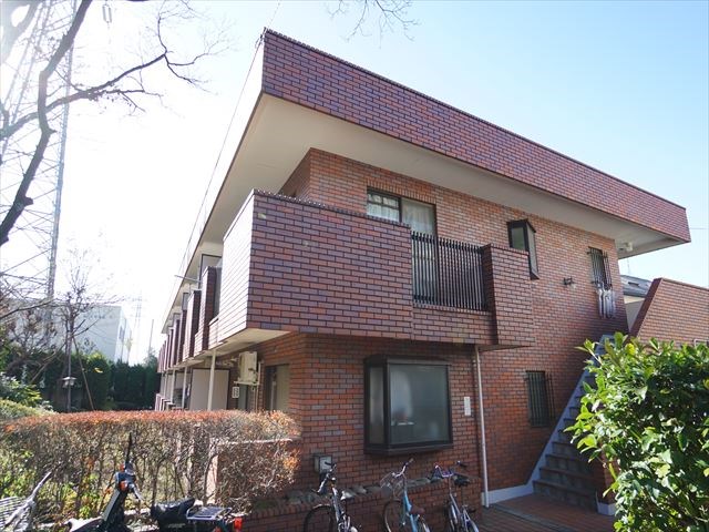 ガーデニア五番館 オートバイ置場のご用意あり！
