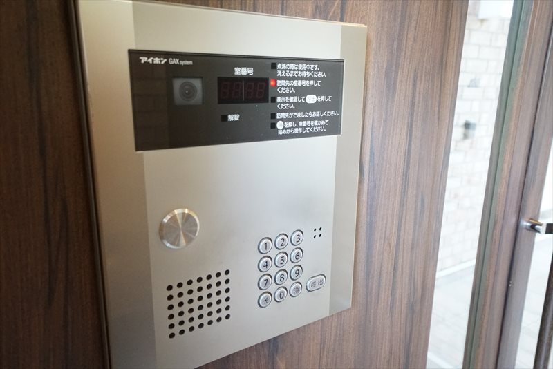ブリックハウス オートロックあります