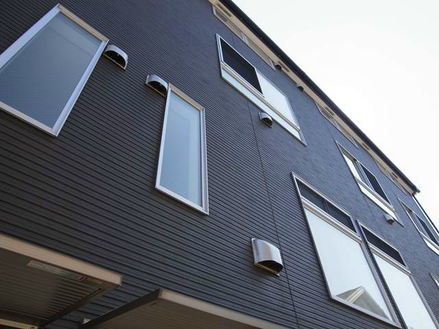 アマランタイン三軒茶屋 窓の多い採光に優れた外観