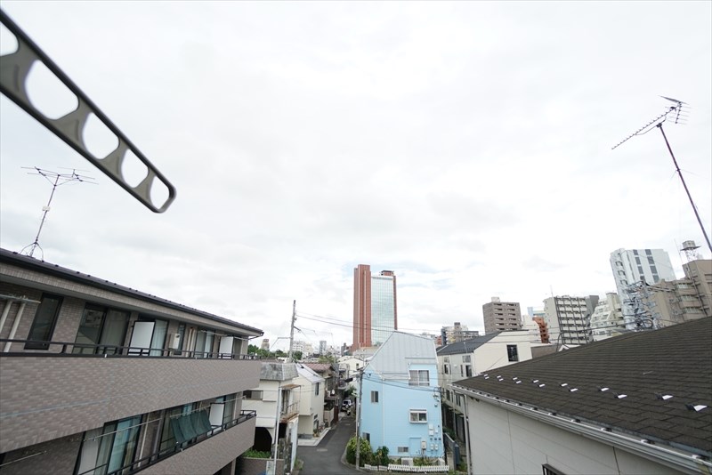 アマランタイン三軒茶屋 外干しフックもございます
