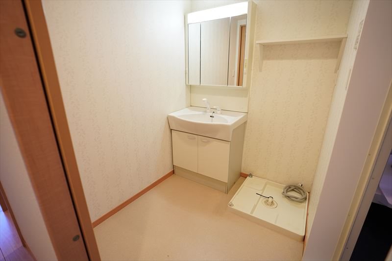 ティーズブルー 広々とした洗面所だよ