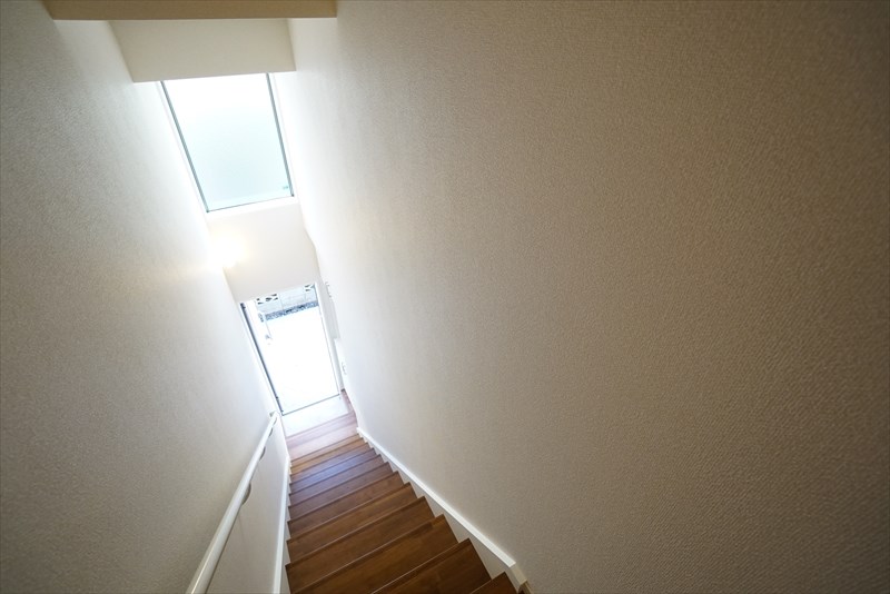 グランズ久が原 １階の玄関から明るい！