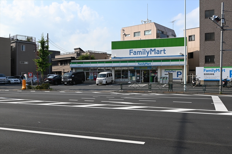 岩淵町ハウス ﾌｧﾐﾘｰﾏｰﾄ 赤羽岩淵町店