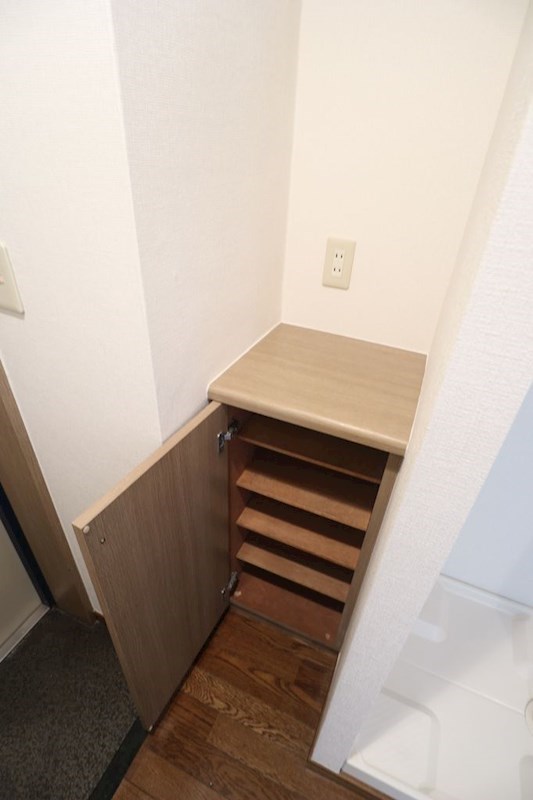 菱和パレス早稲田壱番館 下駄箱はこちら