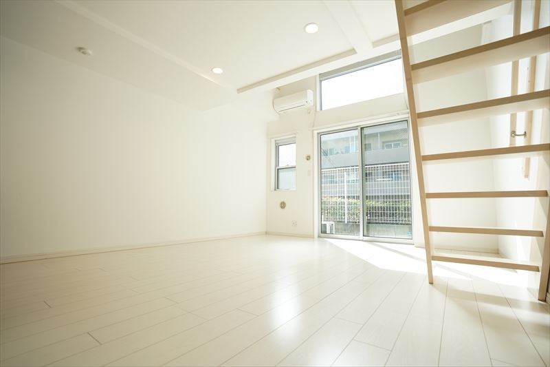 ティーズブルー 本当に明るいお部屋です