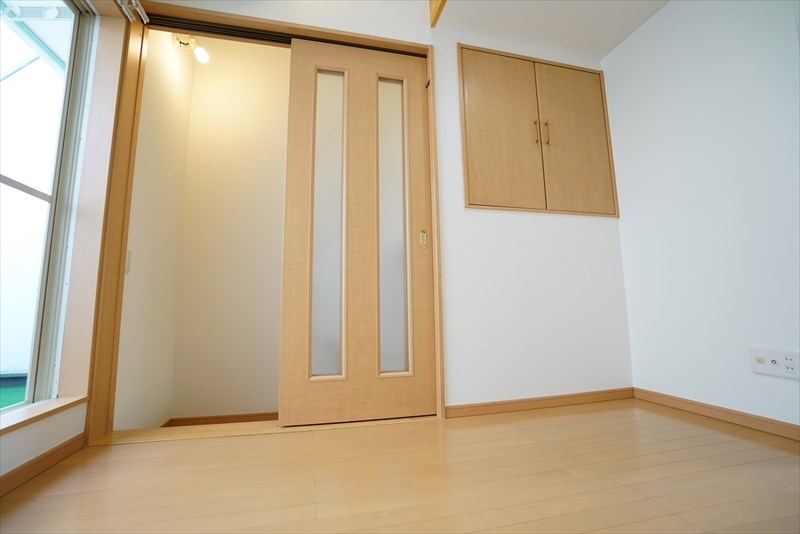 イーヴズ その他