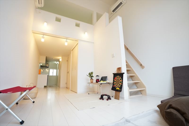 ビータ浜田山 【モデルルーム】開放感のあるリビングゆったり過ごせる天井の高いお部屋です。