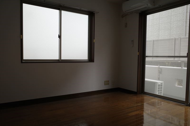 ソフィー駒沢 角部屋で採光窓もしっかりと