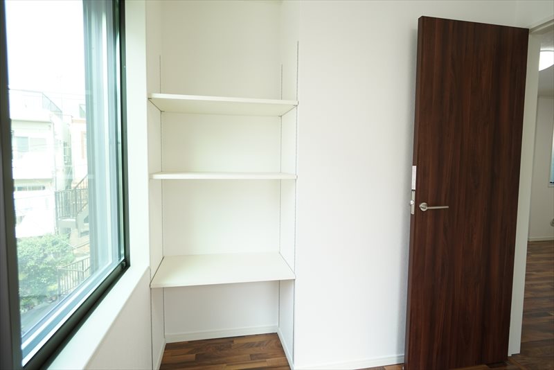 レイワレジデンス小岩 白を基調とした明るいお部屋です