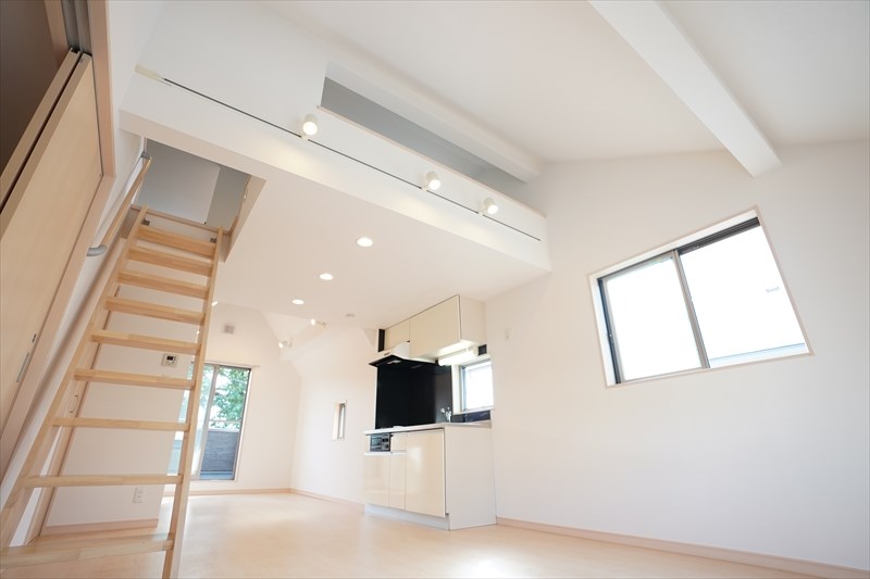 ハウゼ経堂 吹き抜けで気持ちのいいお部屋！
