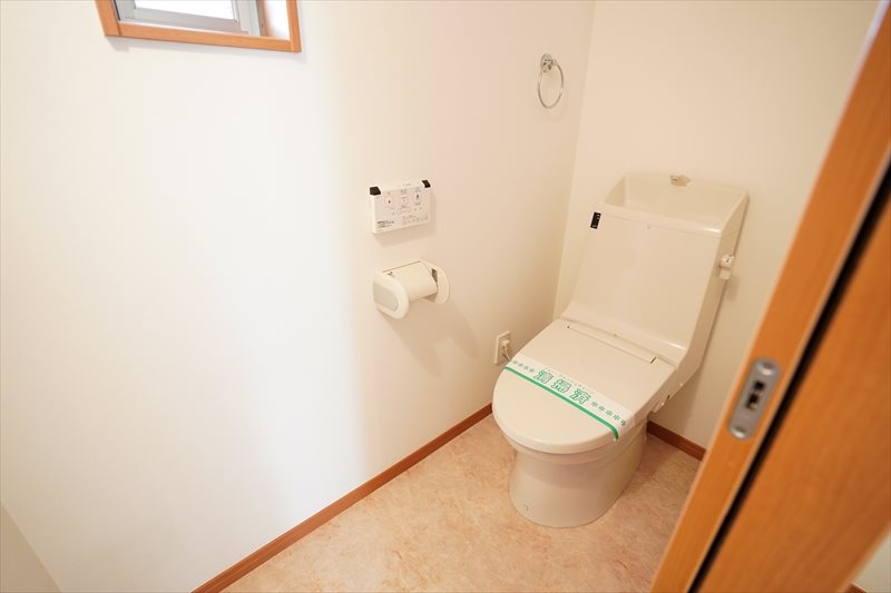 プレスト自由が丘 トイレにはもちろんついてます、ウォシュレット！