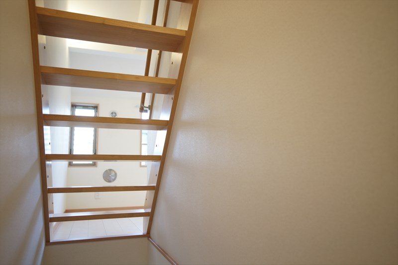 ユーマ 室内にもうひとつ階段があるお部屋