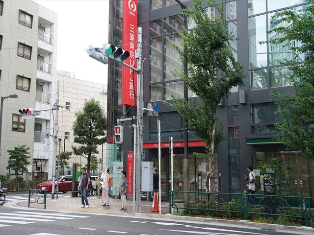アベティーナ三軒茶屋 三菱東京UFJ銀行 ATMｺｰﾅｰ ｷｬﾛｯﾄﾀﾜｰ