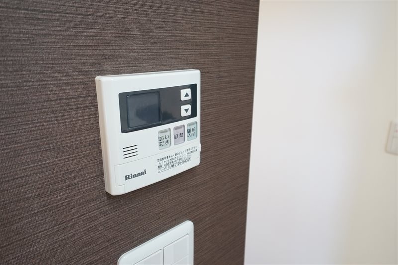 ラカーサ恵比寿 給湯器操作パネル