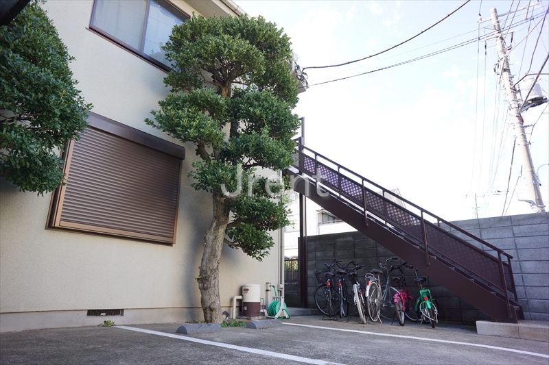 駒沢大学駅徒歩３分のとっても利便性の高いアパート＠目黒区東が丘２丁目